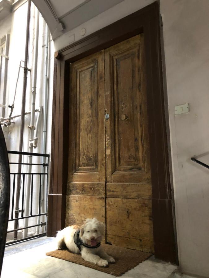 Akasa Di Flock Bed & Breakfast Наполи Екстериор снимка