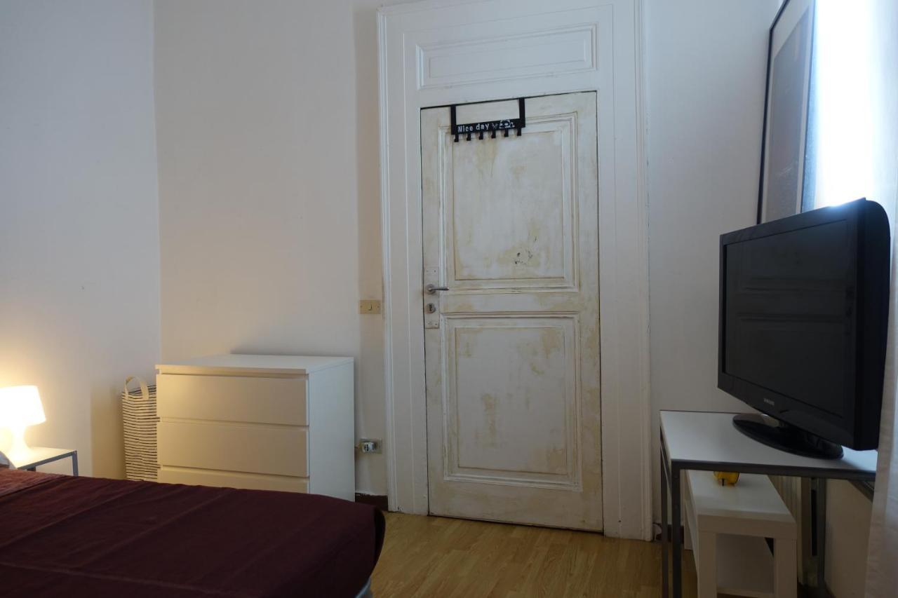 Akasa Di Flock Bed & Breakfast Наполи Екстериор снимка
